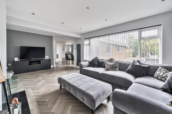 The Birches, Main Street, Woodend (17).jpg