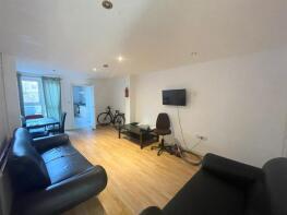 3, Frederick Grove, Nottingham NG7 1SG
