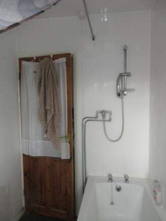 2 bed Flat to rent Image 6