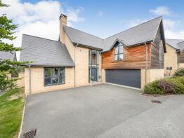 35, Lake Drive, Corby NN17 3FE