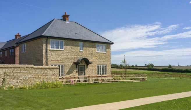 RS48825_Summers Grange Aug 23-scr.jpg