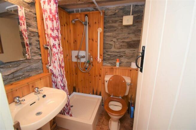 Shower Room.jpg