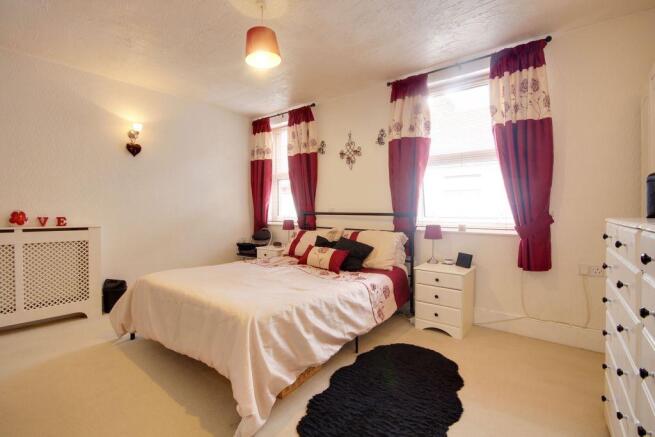 Bedroom 2 (Double)