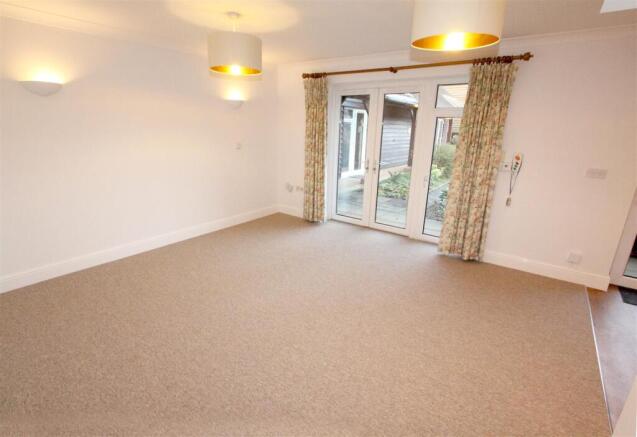 IMG_6910 sitt front.jpg