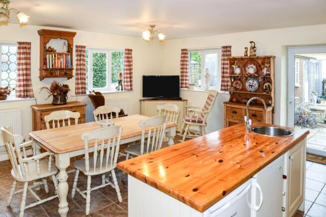 Kitchen/breakfast ro