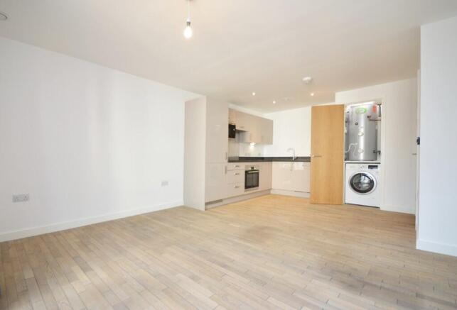 Kitchen/ Living Room