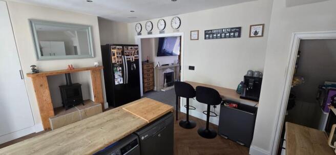 3 bed Terraced for sale Image 7