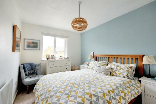 Bedroom 1_1.jpeg