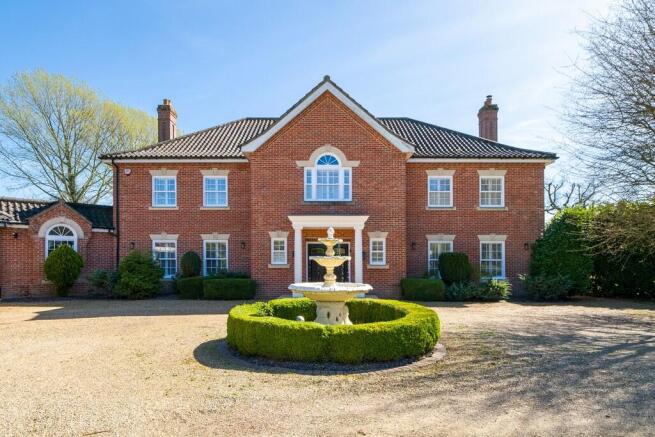 1440px_Oakwood Ma...