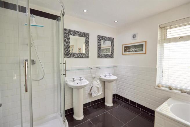 Family bathroom