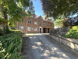 2, 34 Bracken Court, Surrey Road, Bournemouth BH4 9BX