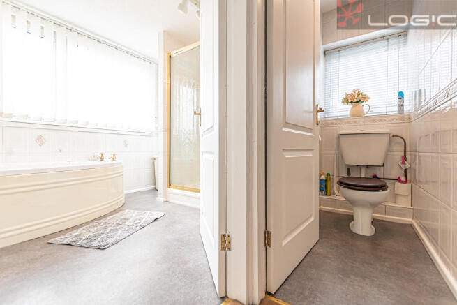 Photo 18