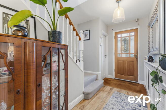 Castleton Avenue, Arnold, Nottingham, NG5 6NH photo 4