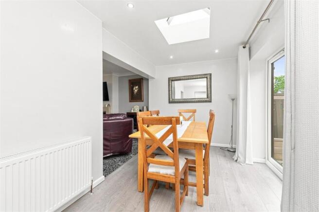 3 bed Semi-Detached Bungalow for sale Image 6