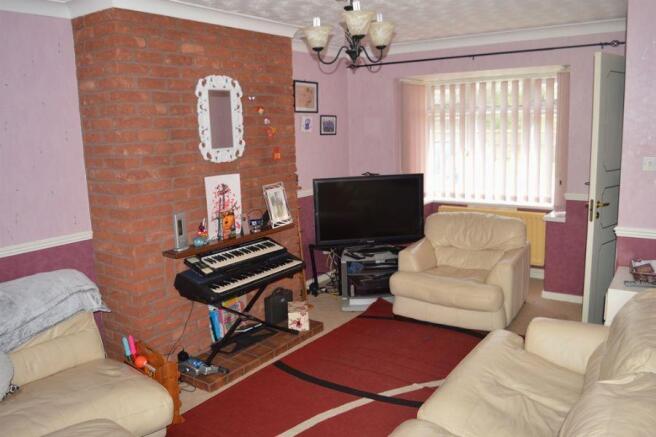 LOUNGE AREA