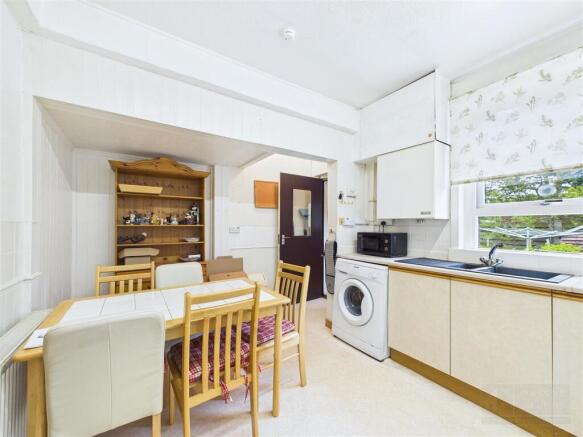 Kitchen / Dining
