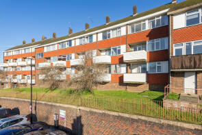 26a, Cotmandene, Dorking RH4 2BT