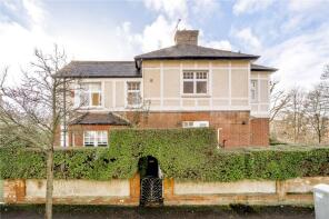 22a, East Bank, Hackney, London N16 5QS