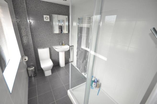 ENSUITE SHOWER ROOM