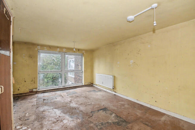 Flat 15, Vine Court, Burwood Road, Hersham, KT12 4AQ