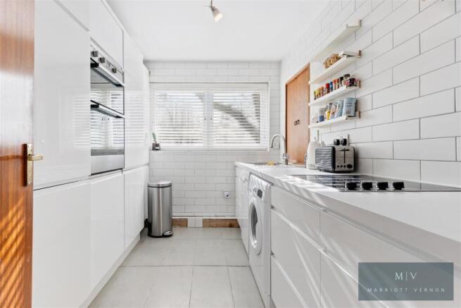 Shannon Court 8 MV-4.jpg