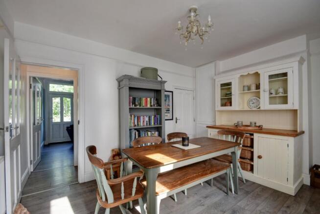 3 bed Terraced to rent Image 10