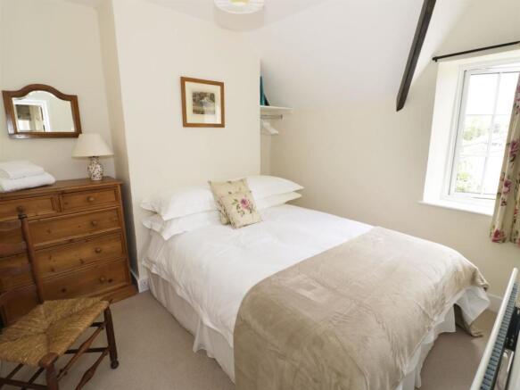 Double bedroom.jpg
