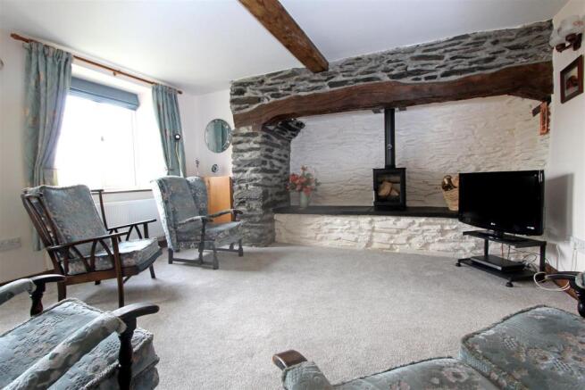 Living Room.jpg