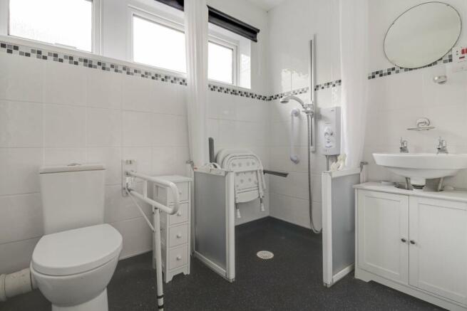 Bathroom (Wet Room)