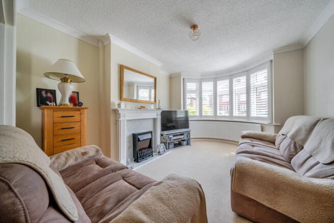 4 bed Semi-Detached for sale Image 5