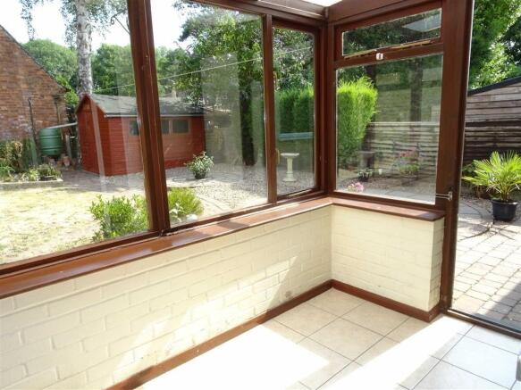 Conservatory (rear)