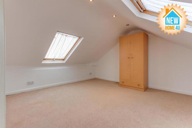 ATTIC ROOM / BEDROOM THREE: