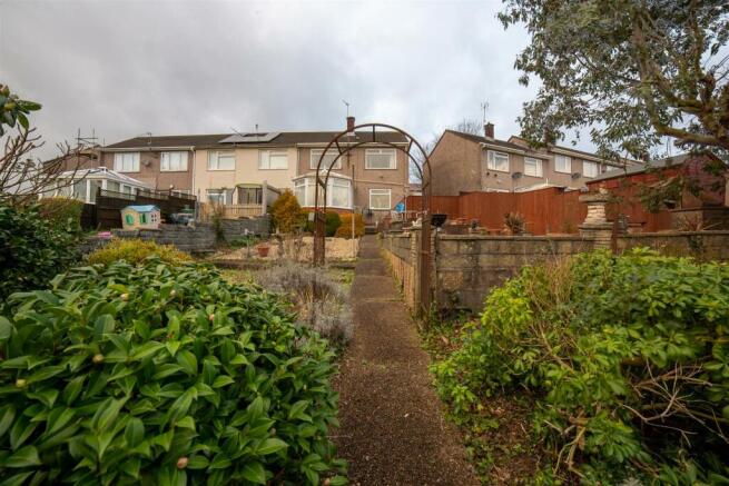 22 Keats Close-19.jpg