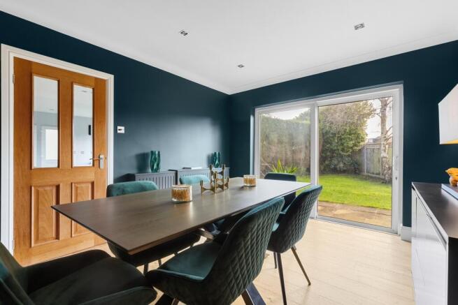 4 bed Detached for sale Image 9