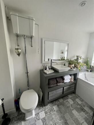 Bathroom.jpeg