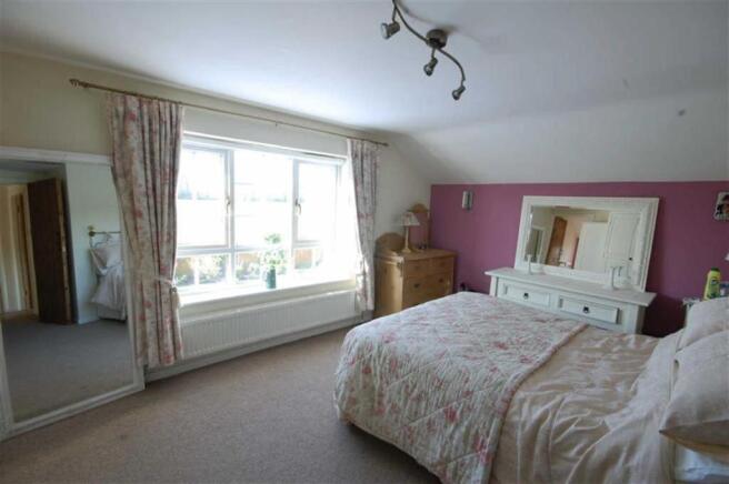 PRINCIPAL BEDROOM