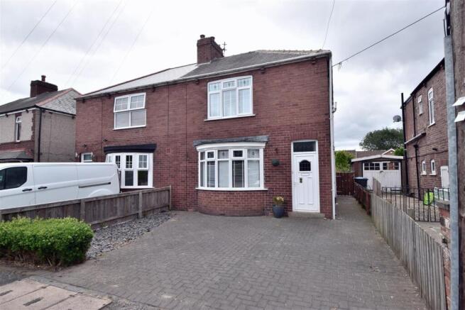 20 Dean Road Ferryhill (2).JPG