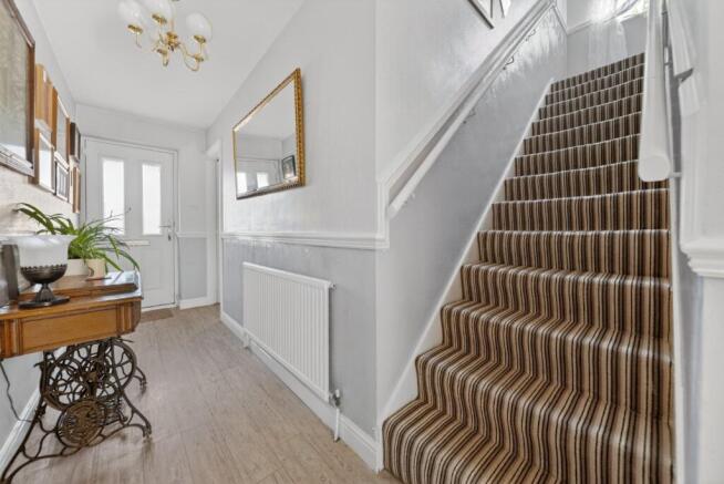 4 bed Detached for sale Image 10