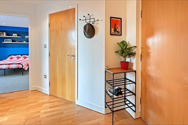 2 bed Apartment to rent Image 7