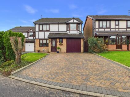 Sparrowfield Close, Carrbrook, Stalybridge, SK15 3NN