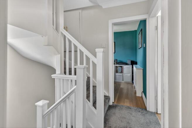 4 bed Semi-Detached for sale Image 12