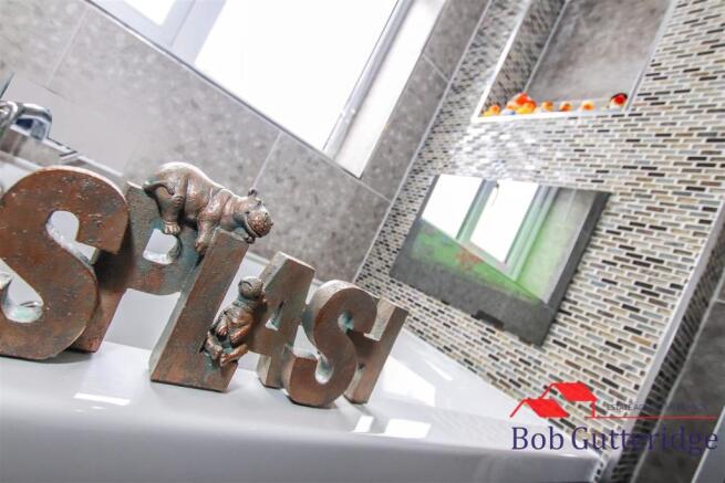 LUXURY FIRST FLOOR BATHROOM