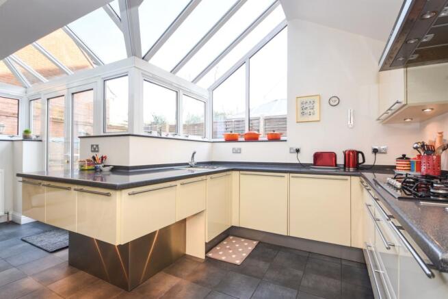 Kitchen / Diner