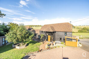 Farriers, Pett Road, Sittingbourne ME9 7RJ