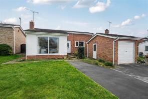 24, Laurels Avenue, Bangor On Dee, Wrexham LL13 0BQ