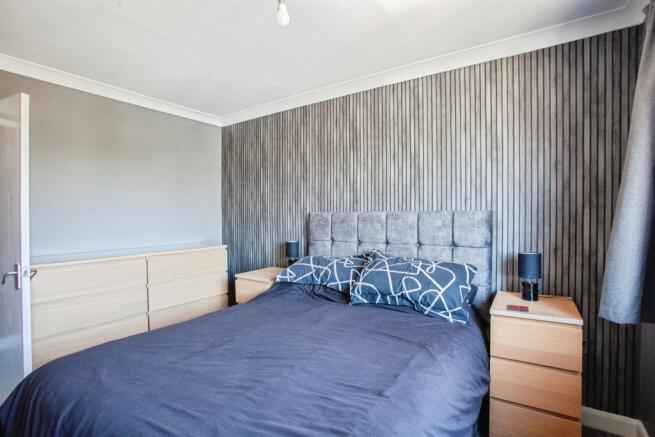 2 bed Terraced for sale Image 6