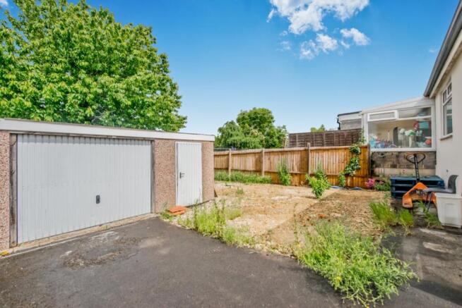 2 bed Bungalow for sale Image 8