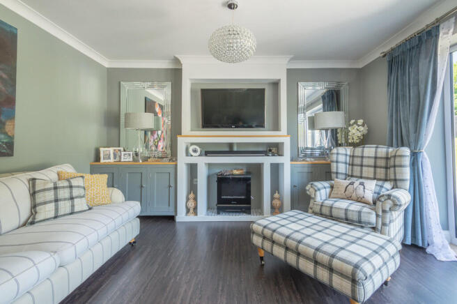 6 Shepherd Close-...