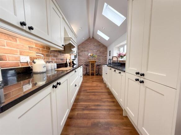 BREAKFAST KITCHEN