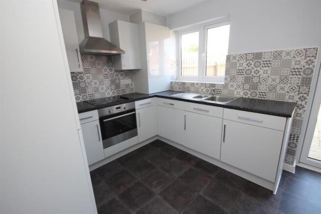 Kitchen 1.JPG